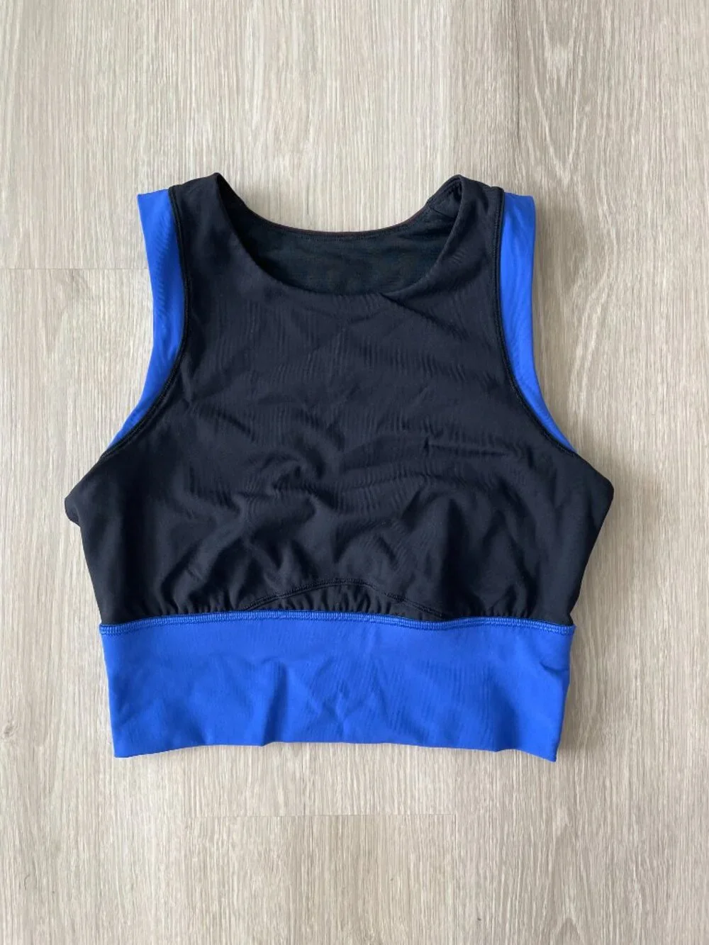 lululemon athletica excellent size